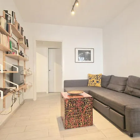 2-bedroom In Downtown Dionisio Seville