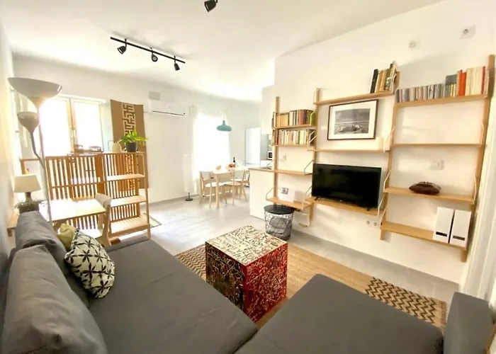 Appartement 2-bedroom In Downtown Dionisio *