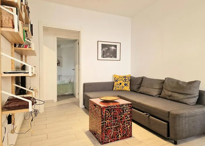 Appartement 2-bedroom In Downtown Dionisio Séville