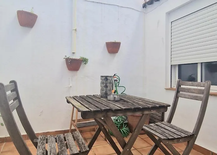 Appartement 2-bedroom In Downtown Dionisio Séville